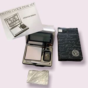 NIB Things remembered digital clock desk set